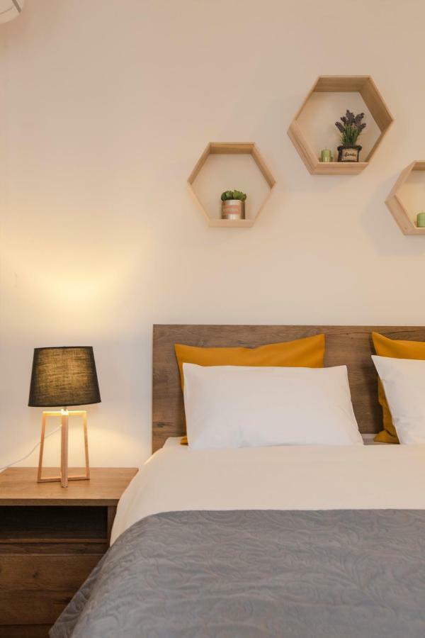Color Apartments Downtown Bucureşti Ngoại thất bức ảnh