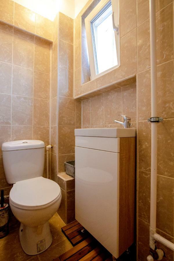 Color Apartments Downtown Bucureşti Ngoại thất bức ảnh