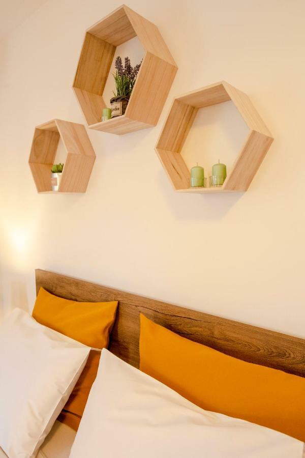 Color Apartments Downtown Bucureşti Ngoại thất bức ảnh